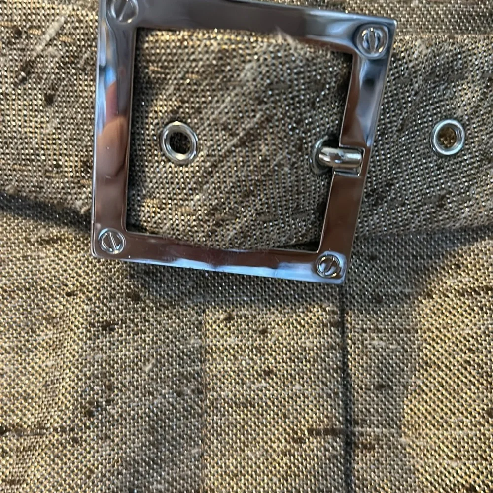 Tory Burch Size 6 silk blend belted skirt. Variegated tan with gold thread. - Picture 3 of 13